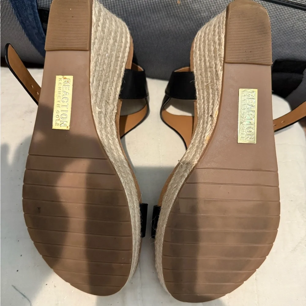 Kenneth Cole Reaction Black and Tan Wedge Sandals - Picture 4 of 5